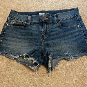 Old Navy boyfriend shorts size 2- very good used condition